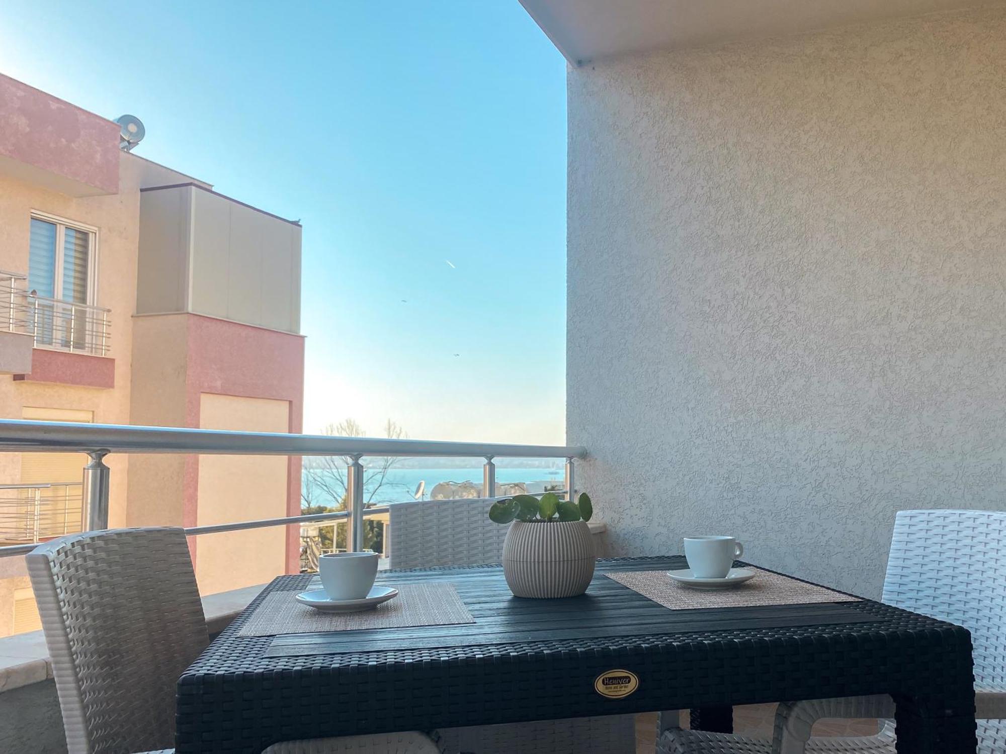 Lunasol Seaside Apartments Durrës Eksteriør bilde