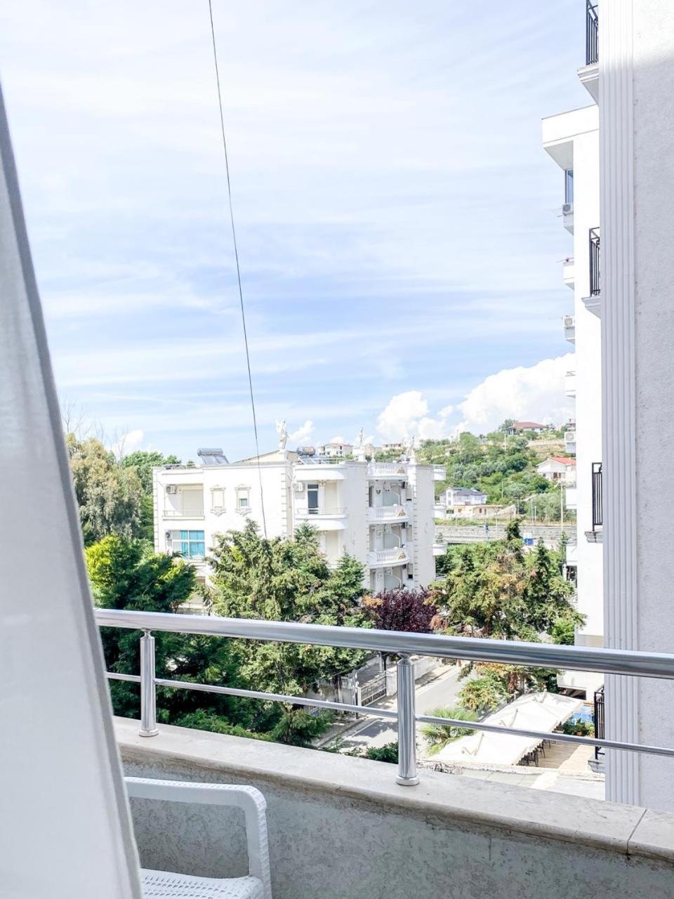 Lunasol Seaside Apartments Durrës Eksteriør bilde